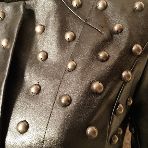 SOLD OUT - Picture 4 of 6